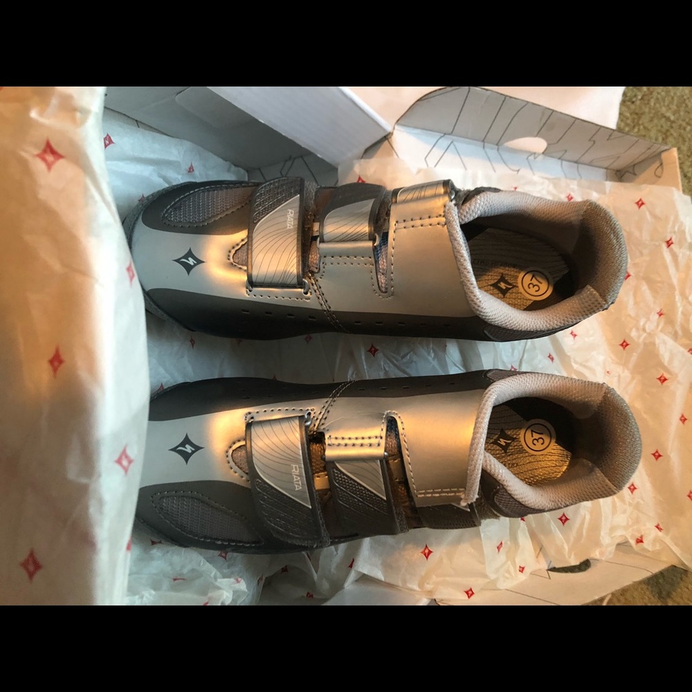 Specialized cycling shoes RIATA BODY GEOMETRY